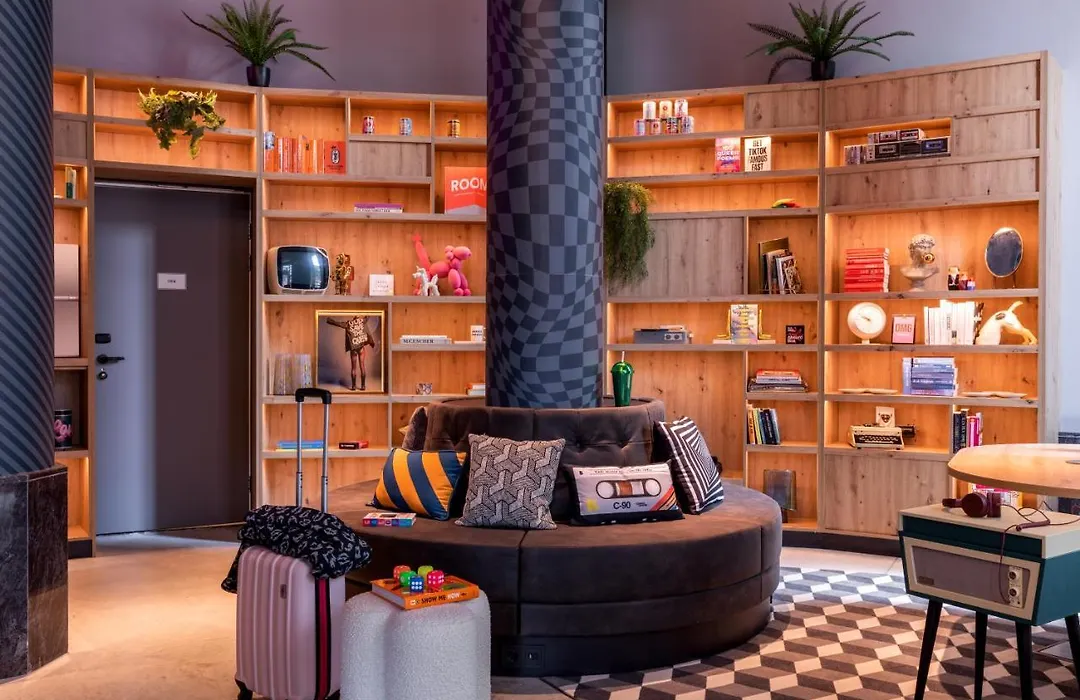 Moxy The Hague-1